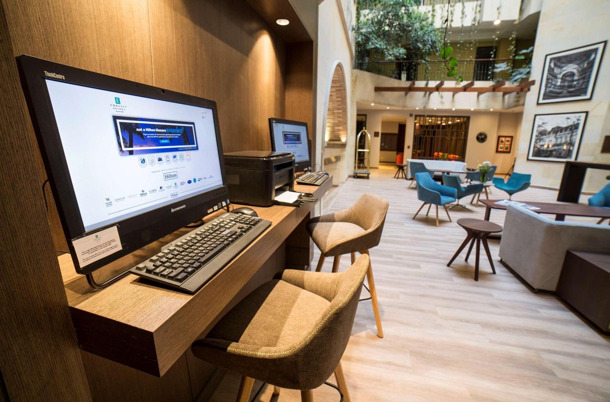 Embassy Suites By Hilton Bogota - Rosales Exterior foto Business Center