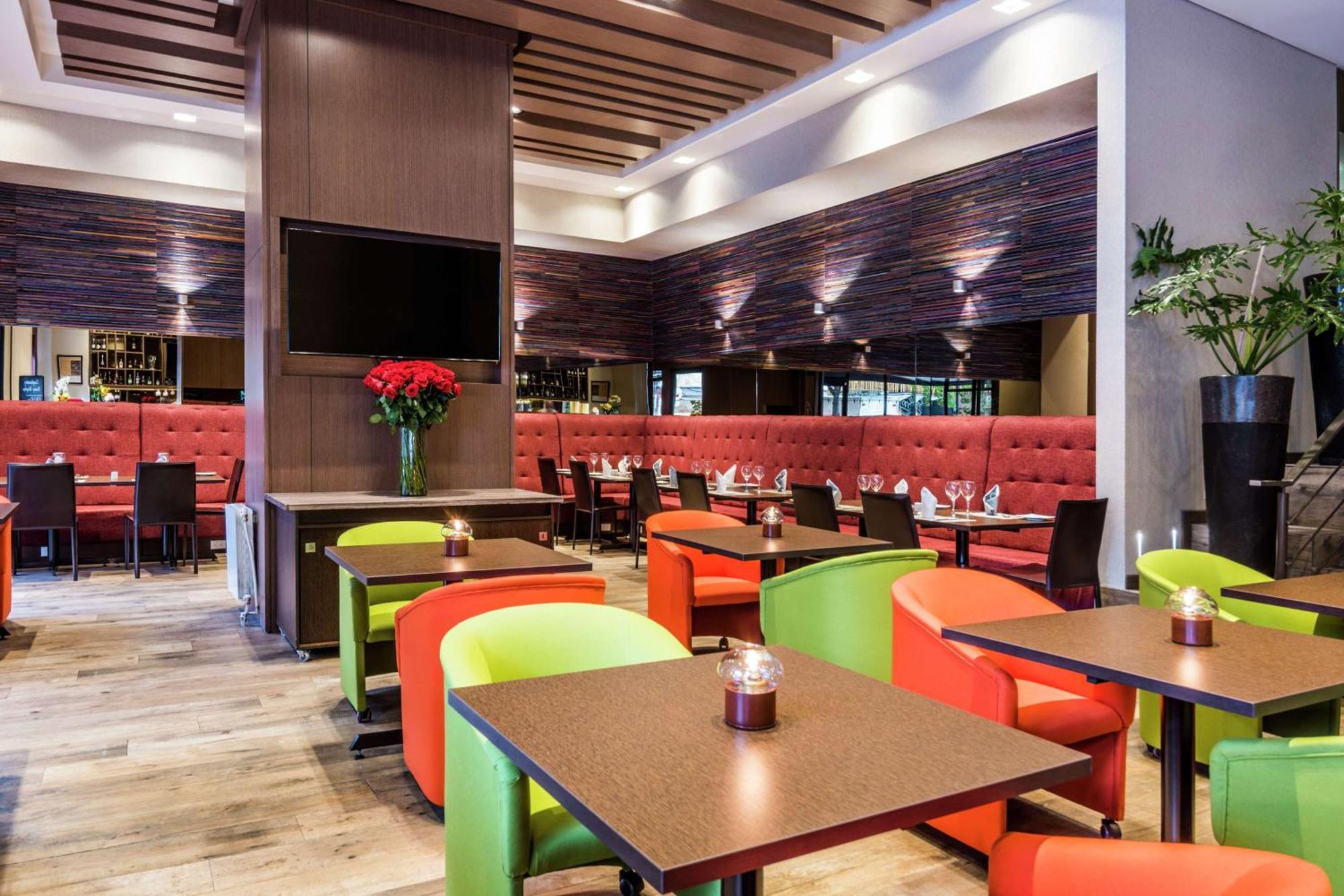 Embassy Suites By Hilton Bogota - Rosales Exterior foto Restaurant