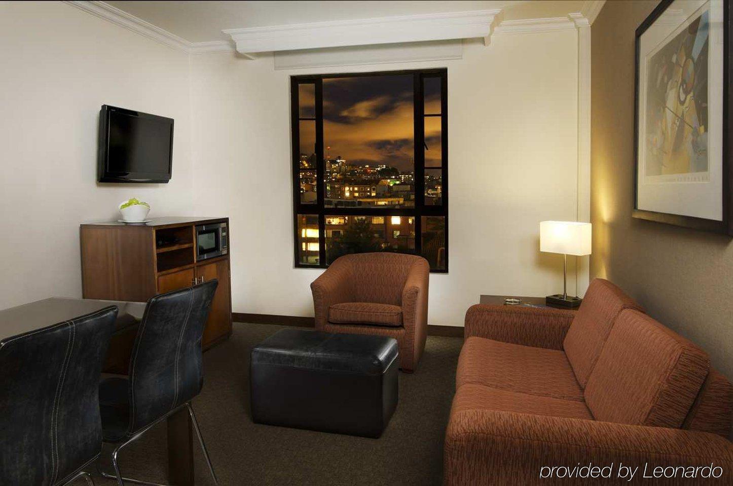 Embassy Suites By Hilton Bogota - Rosales Exterior foto A typical room at the hotel